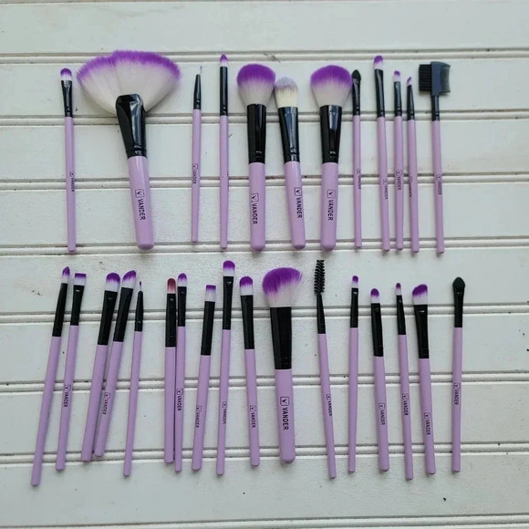 Set Of 29 Professional Makeup Brush Set Conjunto  Maquillaje Brochas Purple R3 - Picture 1 of 7